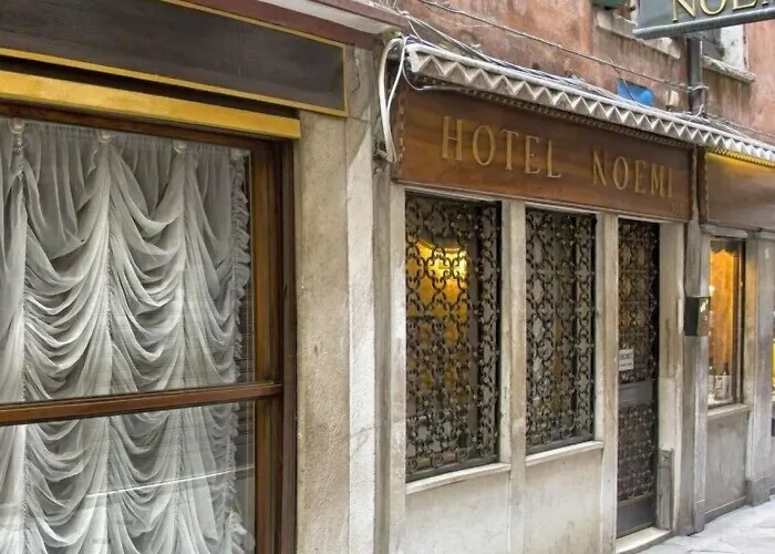 Hotel Noemi 3*