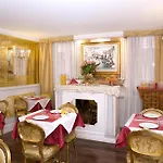 Noemi Hotel
