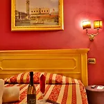 Ξενοδοχείο Noemi 3*