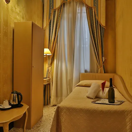 Hotel Noemi 3*
