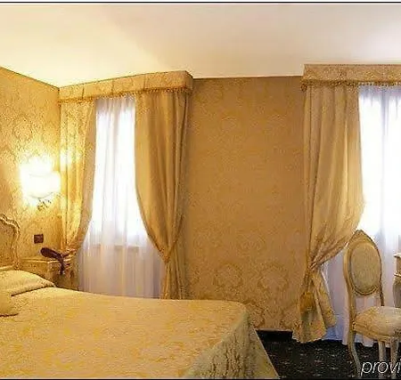 Noemi Hotel Venice